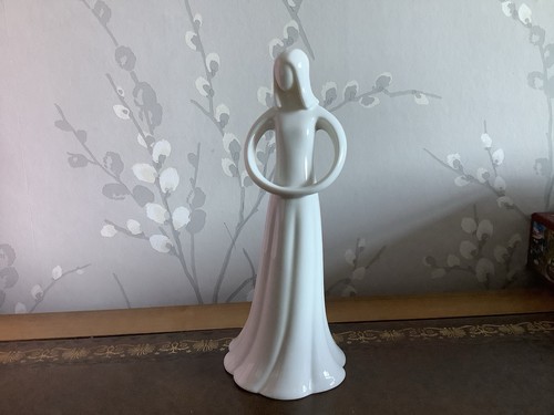 Serenity figurine white - , figurine.